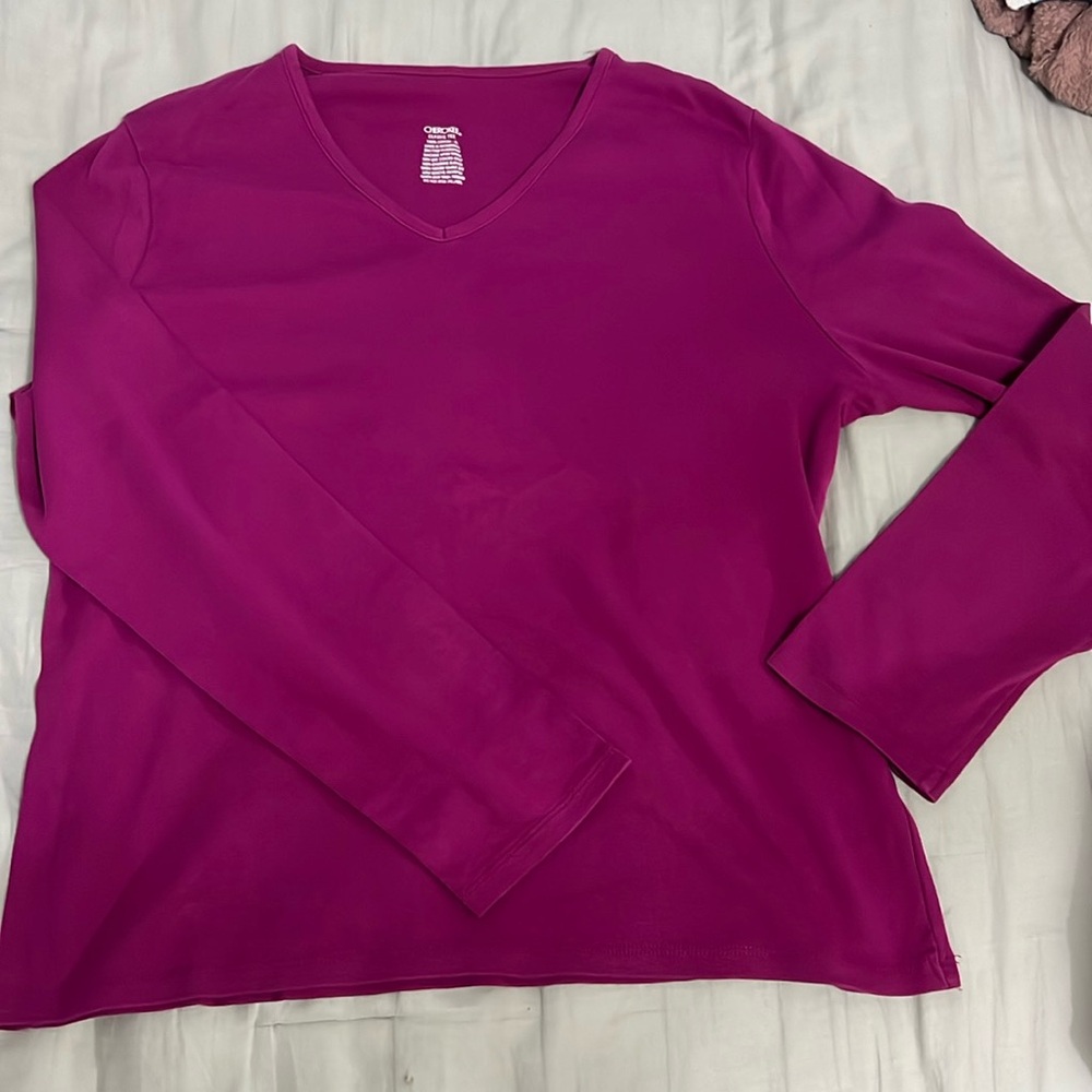 Women’s long sleeve tee